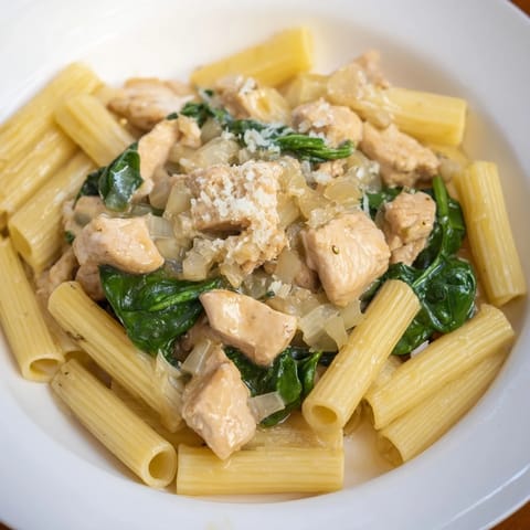 One-Pot Spinach Chicken Pasta